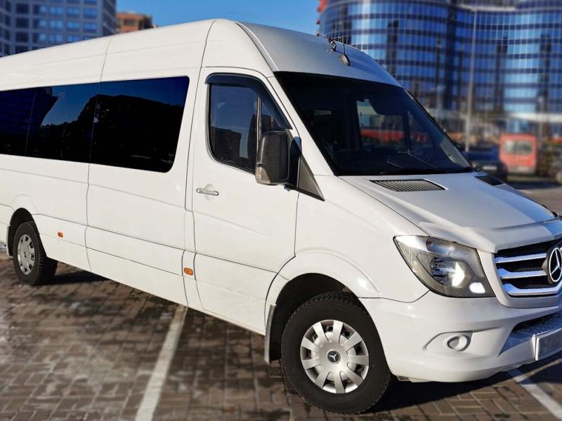 Микроавтобус 