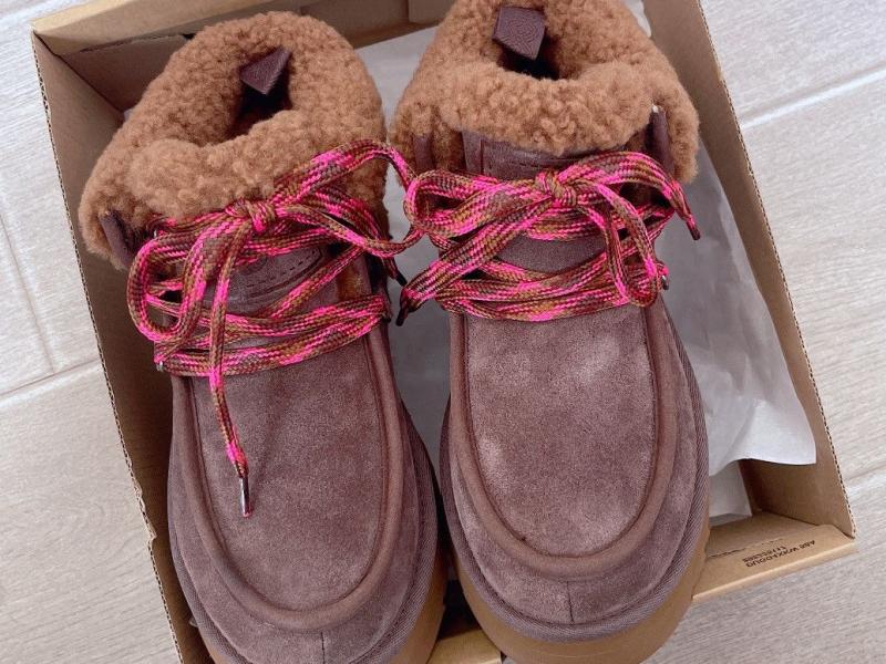 с уггами во время дождя